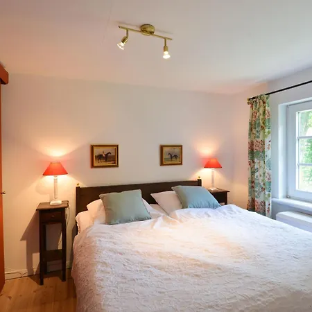 Fuerstenhaeuschen - Schloss *